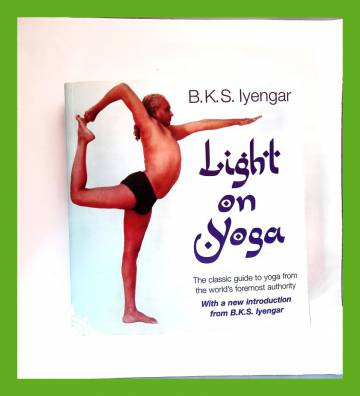 Light on Yoga - Yoga Dipika