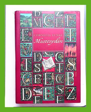 Mustesydän-trilogia 1 - Mustesydän