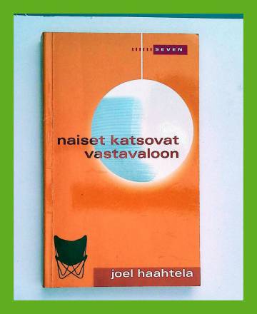 Naiset katsovat vastavaloon