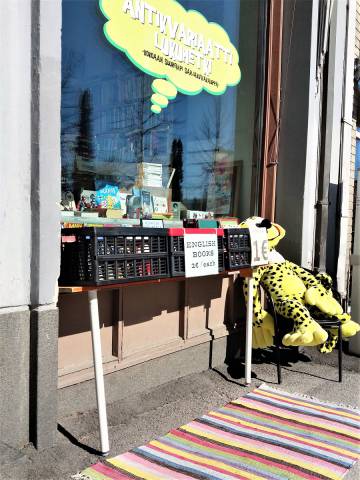 ULKOMYYNTIKAUSI KÄYNTIIN