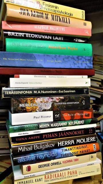 TUOKIOKUVA TISKILTÄ OSA III